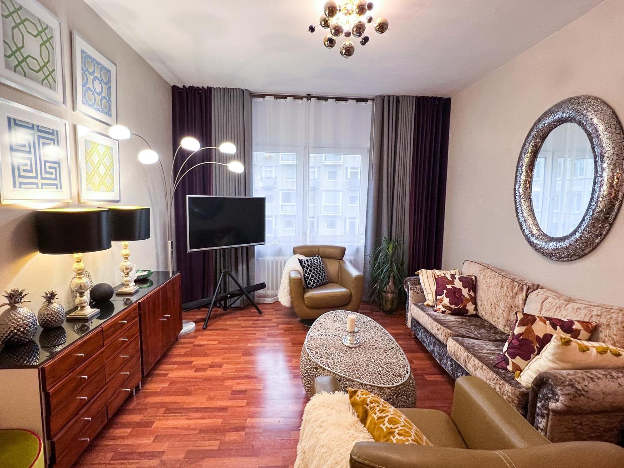 Big, Central And Charming Apartment On Schaafenstrasse Кёльн Экстерьер фото
